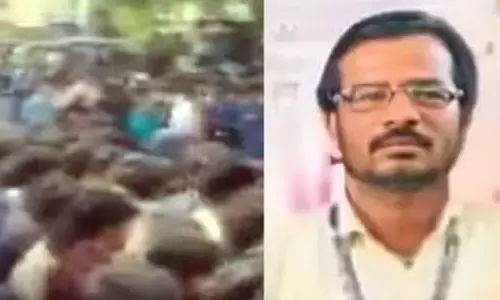 கோயம்பேடு புனித தாமஸ் கல்லூரியில் பெண்களுக்கு பாலியல் தொல்லை ! ஆயிரத்துக்கும் மேற்பட்ட மாணவ, மாணவிகள் சாலை மறியலால் பரபரப்பு!