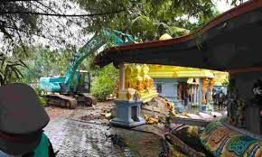 நீர்நிலைகளில் உள்ள கோயில்களை அகற்றுவதில் மட்டும் ஏன் பாரபட்சம்? தி.மு.க. அரசு கால அவகாசம் வழங்குவதில்லை என புகார்!