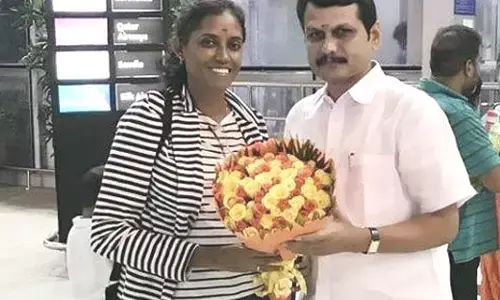 சிலர் இருப்பை காட்டிக்கொள்ள அரசு மீது குறைகூறுகிறார்கள்! ஜோதிமணியை வம்பிழுக்கும் அமைச்சர் செந்தில் பாலாஜி!