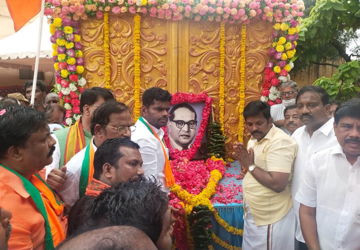 அம்பேத்கரின் 65 வது நினைவு நாள்: பா.ஜ.க. நிர்வாகிகள் நடைபயணம் மேற்கொண்டு மரியாதை!