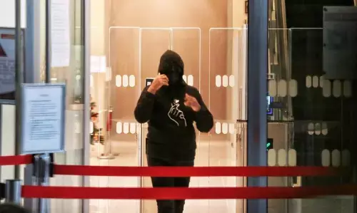 சிங்கப்பூர்: இந்திய வம்சாவளிப் பெண்ணிற்கு 16 மாத காலச்சிறை தண்டனை !