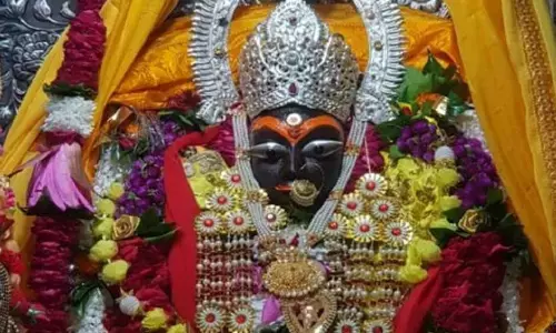 ஆயிரம் படிகளை கடந்தால் மட்டுமே தரிசிக்க முடியும் ஆச்சர்ய சக்திபீடம் !