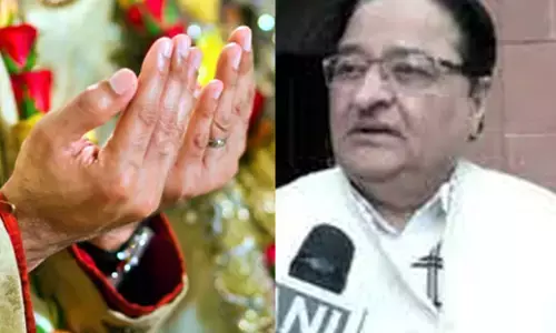 பெண் வயதுக்கு வந்தாலே திருமணம் செய்திட வேண்டும்: சமாஜ்வாதி எம்.பி.க்கள்  அதிர்ச்சி தகவல்!