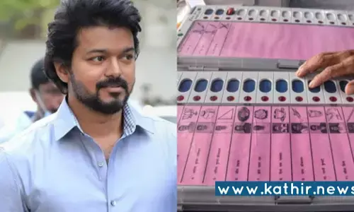 நகர்புற உள்ளாட்சி தேர்தலில் ரசிகர்களை களமிறக்கும் விஜய்