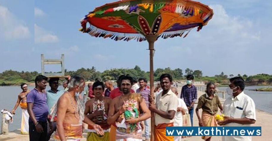 தென்பெண்ணை ஆற்றில் பாடலீஸ்வரருக்கு சிறப்பு தீர்த்தவாரி!