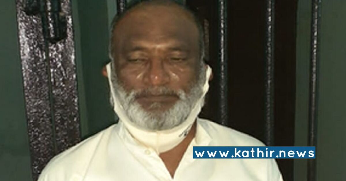 பாடம் சொல்லிக்கொடுப்பதாக அங்கே பலமுறை தொட்டார்...மதரஸா மாணவிகளை பாலியல் வன்கொடுமை செய்த முஸ்லிம் மதகுரு!