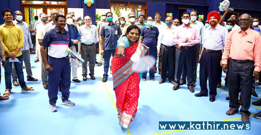 அதிநவீன உள்விளையாட்டு அரங்கை திறந்து வைத்த ஆளுநர் தமிழிசை!