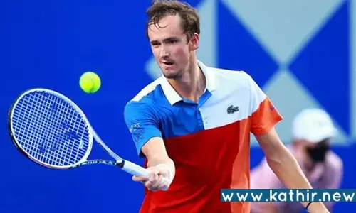 நோவக் ஜோகோவிச்சின் இடத்தை பிடித்த ரஷ்ய வீரர் மெட்விடேவ்!