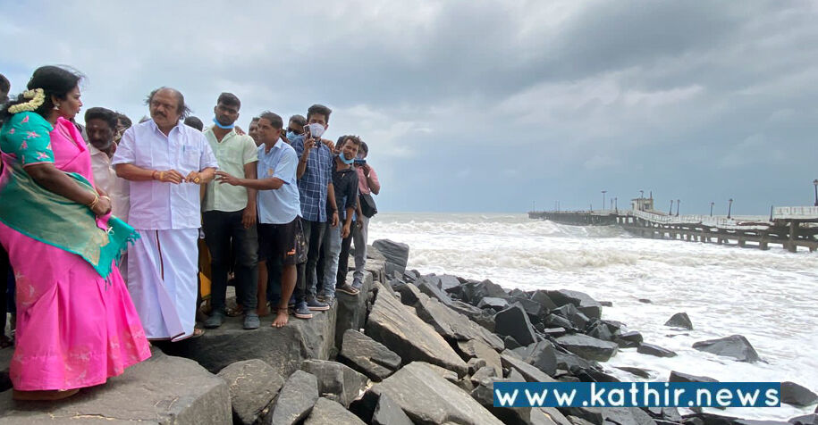 கடல் அரிப்பால் இடிந்து விழுந்த பாலம்: களத்தில் இறங்கிய ஆளுநர் தமிழிசை சவுந்தரராஜன்!