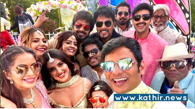 யுவன் சங்கர் ராஜா'வை நடனமாட வைத்த சுந்தர்.சி