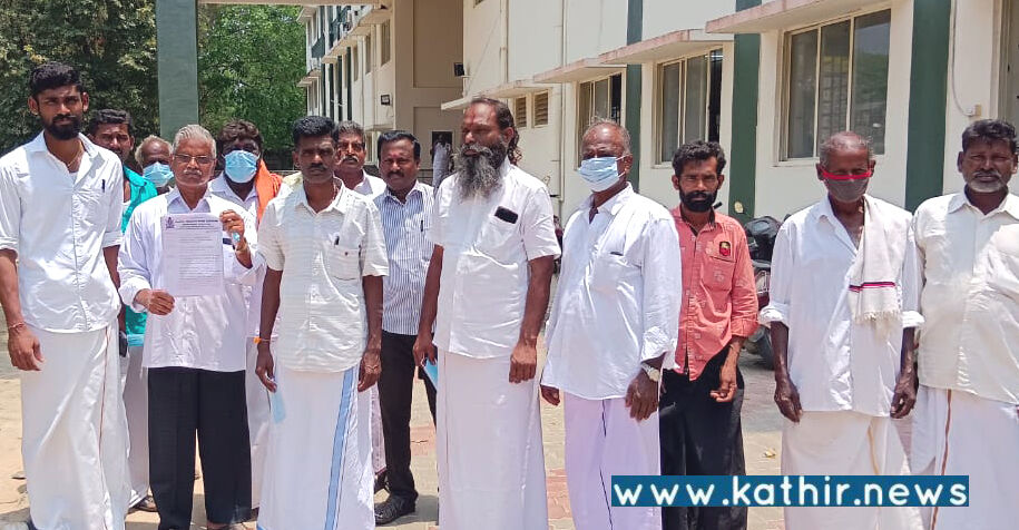அம்மன் கோயில் நிலத்தில் மீன் கடை: ஆட்சியரிடம் இந்து முன்னணி புகார்!