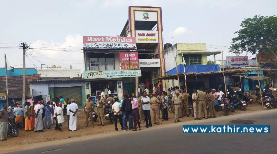 தென்காசி: கோயில் நிலத்தை ஆக்கிரமித்து சர்ச் நடத்தப்படுவதாக குற்றச்சாட்டு!