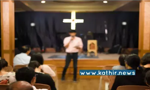 10 வயது சிறுவனை பாலியல் பலாத்காரம் செய்த பாதிரியார்!