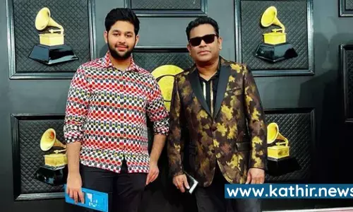 கிராமி விருதுகள் நிகழ்ச்சியில் மகனுடன் ஏ.ஆர்.ரகுமான் - வைரலாகும் புகைப்படம்