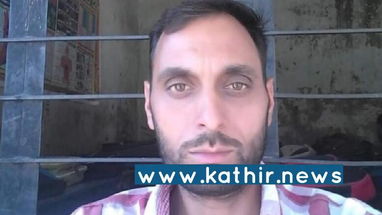 நெற்றியில்  திலகமிட்டு பள்ளிக்கு வந்த மாணவியை தாக்கிய ஆசிரியர் நிசார் அகமது! பெற்றோரின் கதறல் வீடியோ!