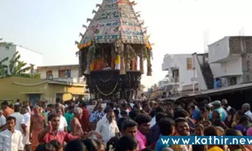 புதுச்சேரி கோயில் திருவிழாவில் வெடிவிபத்து: 4 பேர் காயம்!