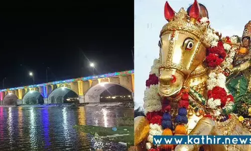 மதுரை சித்திரை திருவிழா: கள்ளழகர் வைகையில் இறங்கும் வைபோகம்