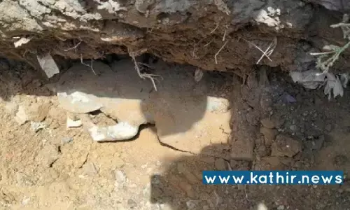 தர்காவின் உள்ளே பள்ளம் தோண்டியபோது வெளிப்பட்ட அனுமன் சிலை! கோவில் இருந்த சுவடே தெரியாமல் மறைக்கப்பட்ட அவலம்