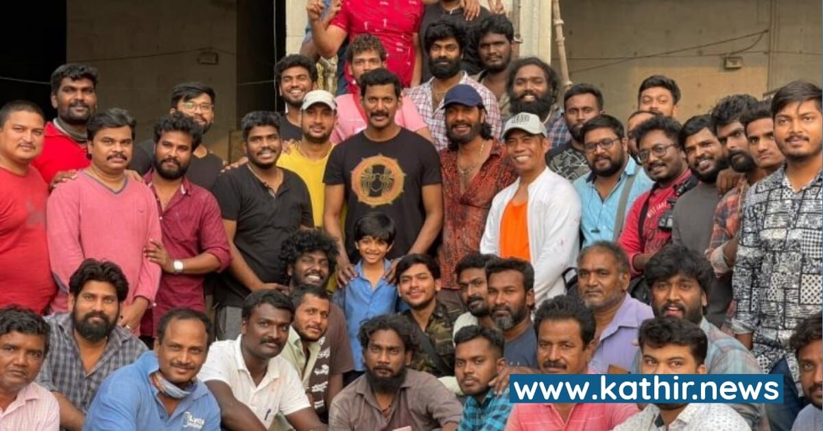 வெற்றிகரமாக 'லத்தி' படப்பிடிப்பை நிறைவு செய்த விஷால்