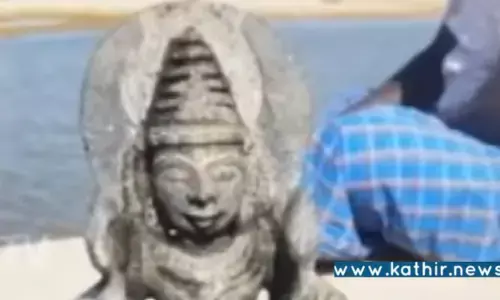 மீன்பிடி வலையில் சிக்கிய இரண்டடி உயர சந்திரபகவான் சிலை!