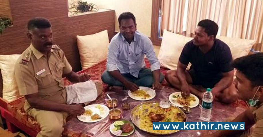 கஞ்சா கடத்தும் நபர்களுடன் ஜாலி பிரியாணி விருந்து சாப்பிட்ட நாகை இன்ஸ்பெக்டர்
