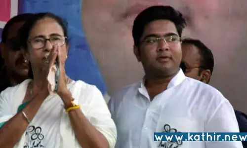 மம்தா பிரதமர், அபிஷேக் பானர்ஜி அடுத்த முதலமைச்சர்: ட்வீட்டை நீக்கிய திரிணாமுல் எம்.பி.!