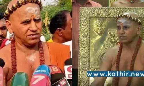 எனக்கு ஆளும் கட்சியினரால் உயிருக்கு ஆபத்து - மதுரை ஆதீனத்தின் பரபரப்பு பேட்டி!