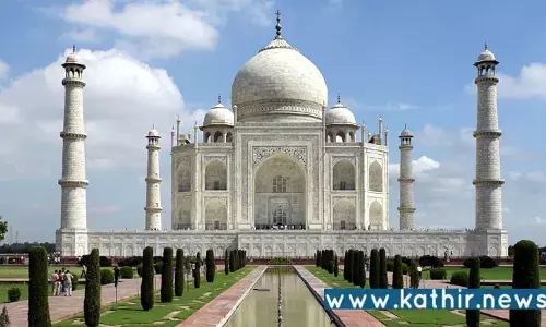 தாஜ்மஹால் சிவாலயமாக இருந்தது - மூடப்பட்ட 20 அறைகளை திறக்க பா.ஜ.க. தலைவர் மனு!