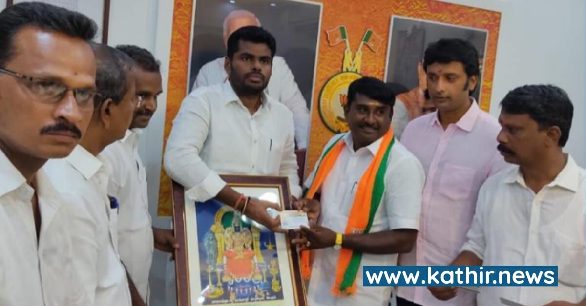 பா.ம.க துணை தலைவரை தட்டி தூக்கிய அண்ணாமலை - 19 வருடமாக பா.ம.க'விற்கு உழைத்தவர் இன்று பா.ஜ.க'வில் ஐக்கியம்