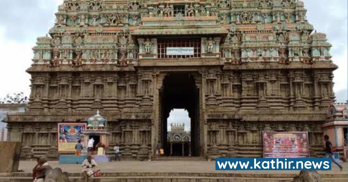 சிதிலமைடயும் தென்காசி விஸ்வநாதர் கோவில் - கண்டுகொள்ளுமா அறநிலையத்துறை? எதிர்பார்ப்பில் பக்தர்கள்