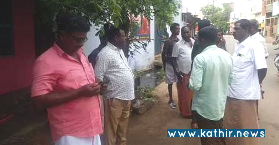 கிறிஸ்தவ மதபோதகர் மதமாற்ற துண்டுப்பிரசுரம் - கையொடு பிடித்த இந்து முன்னணி நிர்வாகி!