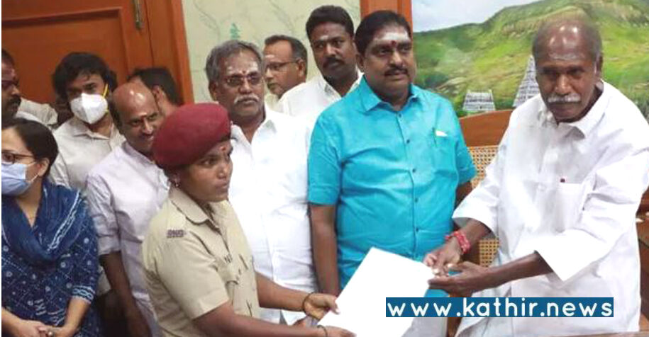 95 ஊர்க்காவல் படையினருக்கு பணிநிரந்தம் செய்த முதலமைச்சர் ரங்கசாமி!