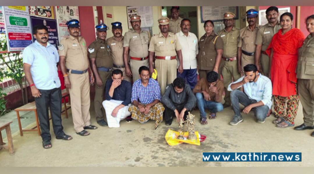 கர்நாடகத்திற்கு சாமி சிலைகளை கடத்த முயன்ற கொள்ளையர்கள்! என்னென்ன சிலைகள் தெரியுமா?