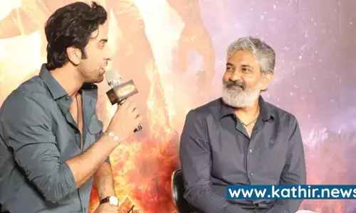 பிரம்மாஸ்திரா முதல் பாகம் வெளியீட்டு தேதி அறிவிப்பு - வசூலில் பாகுபலியை மிஞ்சுமா?