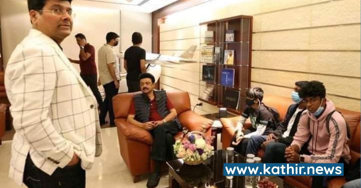 முதல்வர் குடும்பம் துபாய்க்கு அரசு செலவில் சென்றதா? RTI மூலம் கிடைத்த தகவல் என்ன?