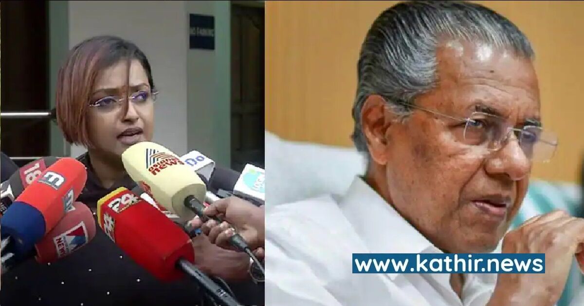 நடுவானில் பறந்த விமானத்தில் கேரள முதல்வர் பினராயிக்கு வந்த சோதனை - விஸ்வரூபம் எடுக்கும் காங்கிரஸ்-கம்யூனிஸ்ட் மோதல்!