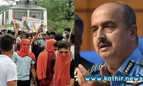 அக்னிபத் போராட்டத்தில் ஈடுபடும் இளைஞர்கள் மோசமான பின்விளைவுகளை சந்திப்பர்: விமானப்படைத் தளபதி எச்சரிக்கை!