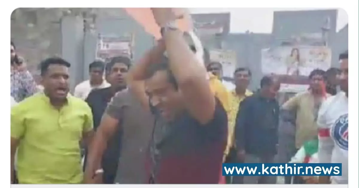 காங்கிரஸ் எம்.எல்.ஏ வீட்டில் ரெய்டு - சிக்கிய கட்டு காட்டாக பணம் மற்றும் கிலோ கணக்கில் தங்கம், வெள்ளி காங்கிரஸ் எம்.எல்.ஏ வீட்டில் ரெய்டு - சிக்கிய கட்டு காட்டாக பணம் மற்றும் கிலோ கணக்கில் தங்கம், வெள்ளி