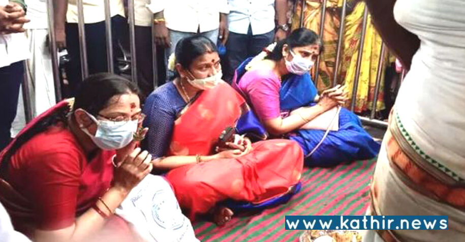 மேல்மருவத்தூர் ஆதிபராசக்தி கோயிலில் துர்கா ஸ்டாலின் சாமி தரிசனம்!