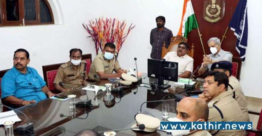 கூட்டணி அரசுக்கு களங்கத்தை ஏற்படுத்த பொய் புகாரும் கூறும் நாராயணசாமி!