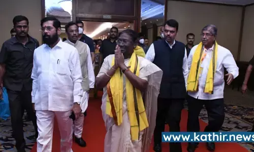 மும்பையில் சத்ரபதி சிவாஜியை புகழ்ந்த திரௌபதி முர்மு மும்பையில் சத்ரபதி சிவாஜியை புகழ்ந்த திரௌபதி முர்மு