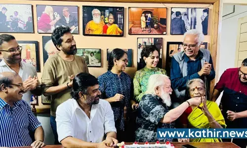 விஞ்ஞானி நம்பி குடும்பத்துடன் ராக்கெட்ரி வெற்றியை கொண்டாடிய மாதவன்