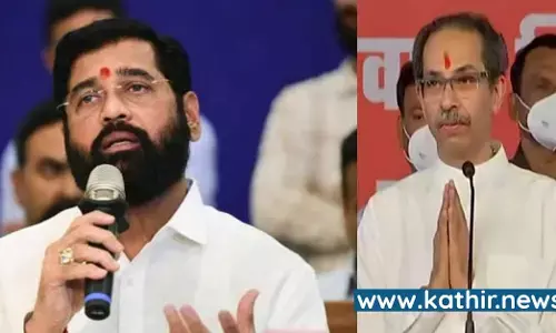 முதலில் ஆட்சி, இப்பொழுது கட்சி - உத்தவ் தாக்ரேவிடமிருந்து பறிபோகும் சிவசேனா கட்சி