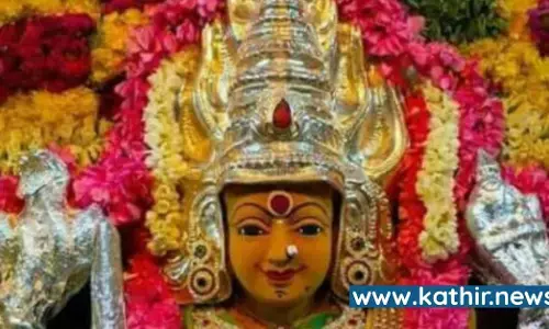 ஆடி வெள்ளியில் அம்மனை வணங்கினால் வேண்டும் அருள் கிடைக்கும் ஆச்சர்யம்!