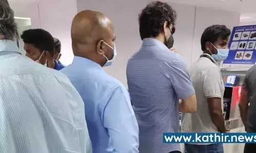 வைரலான விஜய் விமான நிலைய புகைப்படம் - எங்கு சென்றார் தெரியுமா?