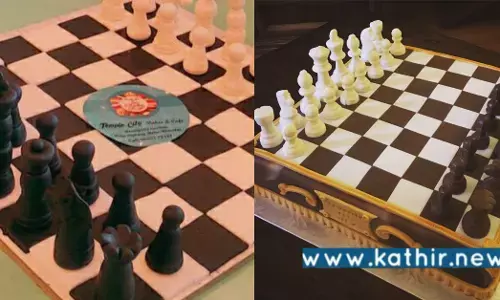 மதுரை மக்களை வியப்பில் ஆழ்த்திய செஸ் கேக்!