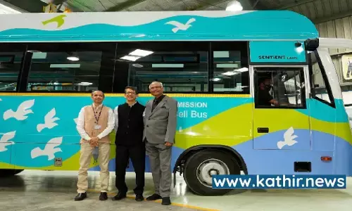 இந்தியாவிலேயே இதுதான் பர்ஸ்ட்! உள்நாட்டிலேயே உருவாக்கப்பட்ட ஹைட்ரஜன் பஸ்: மாஸ் காட்டும் மத்திய அரசு! இந்தியாவிலேயே இதுதான் பர்ஸ்ட்! உள்நாட்டிலேயே உருவாக்கப்பட்ட ஹைட்ரஜன் பஸ்: மாஸ் காட்டும் மத்திய அரசு!