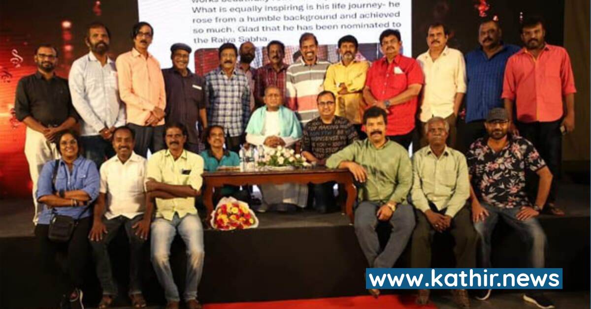 எம்.பி'யானதற்கு பெப்சி பொறுப்பாளர்களுக்கு இசைஞானி இளையராஜா விருந்து