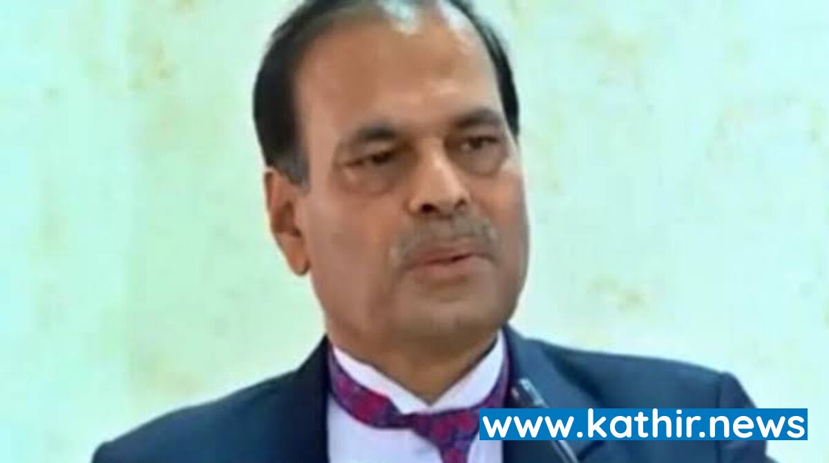 தீர்ப்பாயத்தின் தலைவராக முனீஸ்வர்நாத் பண்டாரி நியமனம்