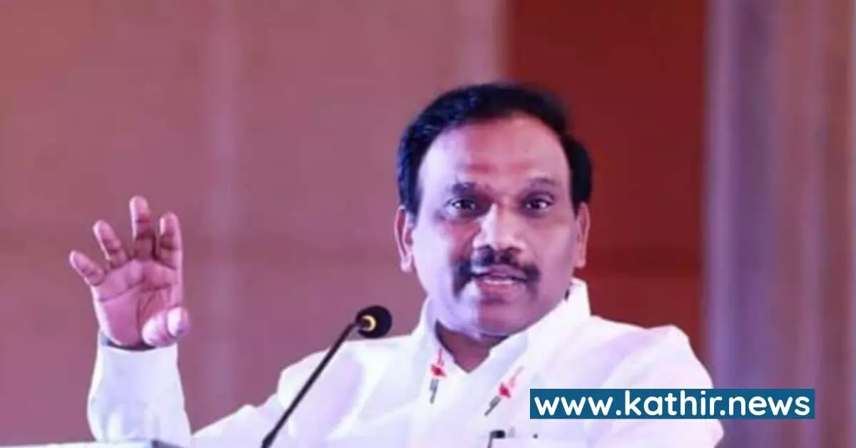 புதுச்சேரி வரட்டும் ஒருகை பார்க்கிறோம் - ஆண்டிமுத்து ராசா படத்தை செருப்பால் அடித்து போராட்டத்தை நடத்திய புதுச்சேரி அ.தி.மு.க புதுச்சேரி வரட்டும் ஒருகை பார்க்கிறோம் - ஆண்டிமுத்து ராசா படத்தை செருப்பால் அடித்து போராட்டத்தை நடத்திய புதுச்சேரி அ.தி.மு.க